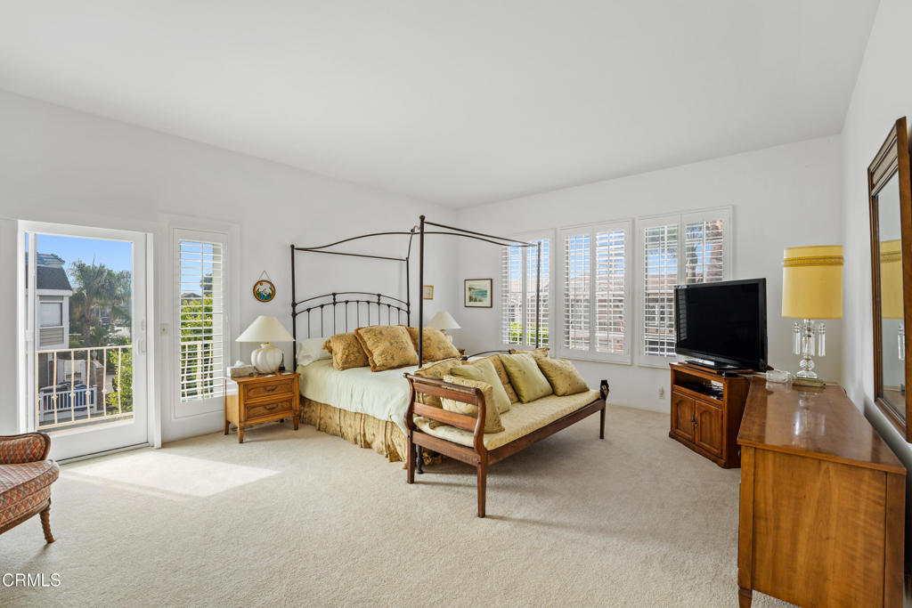 Oxnard, California, 93035, United States, 4 Bedrooms Bedrooms, ,3 BathroomsBathrooms,Residential,Active,2027062