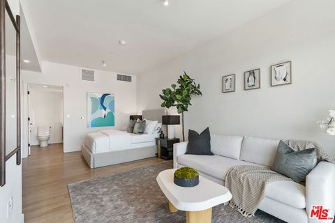 Photo of 10700 Tabor Street #517, Los Angeles, CA 90034 (MLS # 26666245)