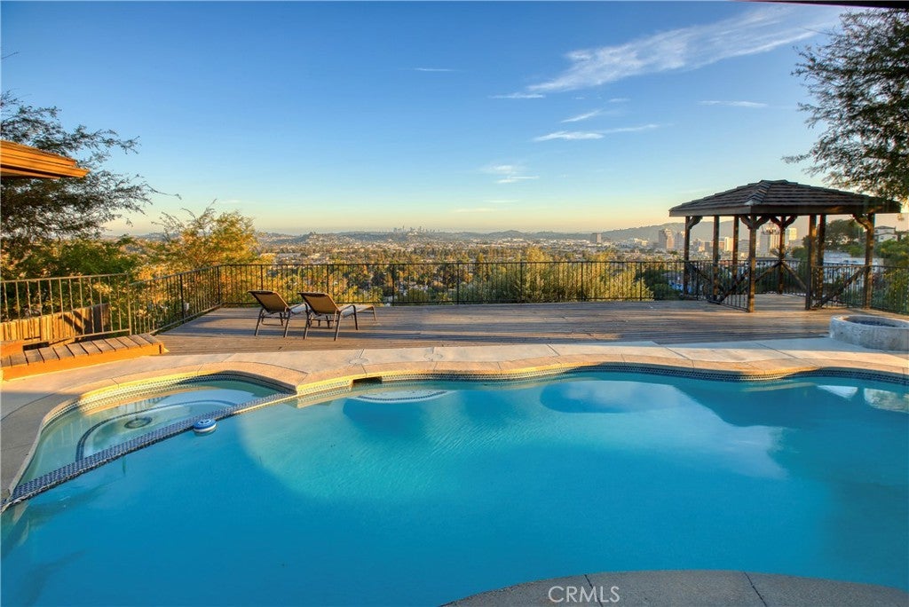 1625 Oakengate Drive