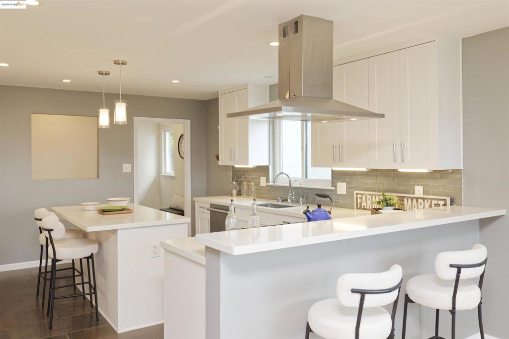 OAKMORE UPPER - Residential