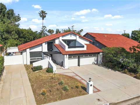 Photo of 9350 Tampa AVE, Northridge, CA 91324 (MLS # SR26117716)