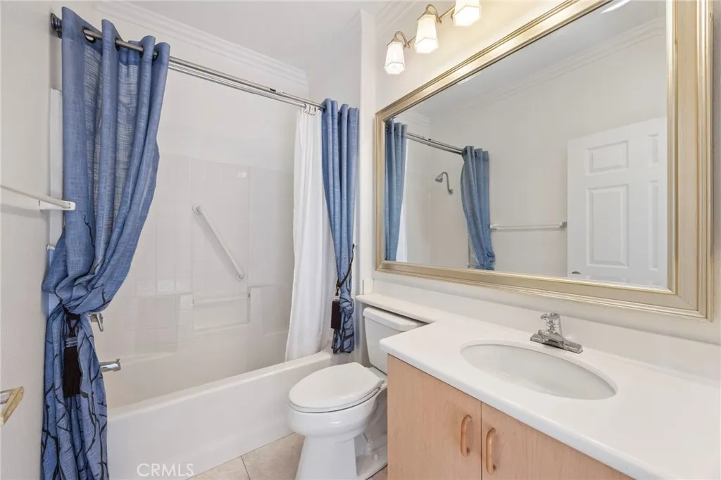 Mission Viejo, California 92692, United States, 2 Bedrooms Bedrooms, ,2 BathroomsBathrooms,Residential,Active,98208