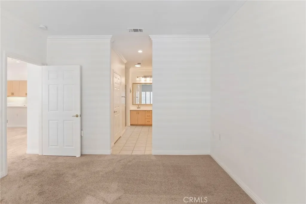 Mission Viejo, California 92692, United States, 2 Bedrooms Bedrooms, ,2 BathroomsBathrooms,Residential,Active,98208