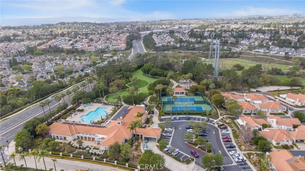 Mission Viejo, California 92692, United States, 2 Bedrooms Bedrooms, ,2 BathroomsBathrooms,Residential,Active,98208