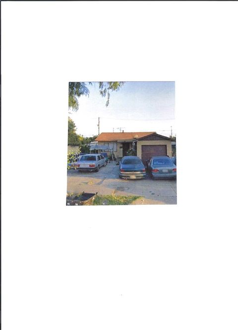 Photo of 910 E 107 St, Los Angeles, CA 90002 (MLS # RS25250972) Photo of 910 E 107 St, Los Angeles, CA 90002 (MLS # RS25250972)