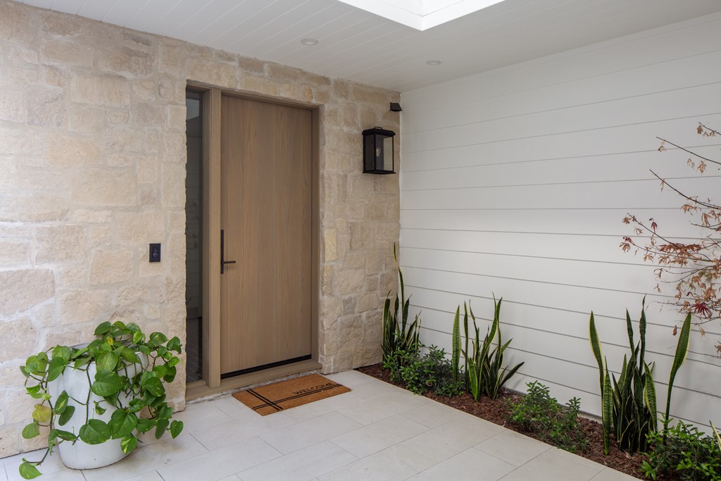 Corona del Mar South of PCH (CDMS) - Residential Lease