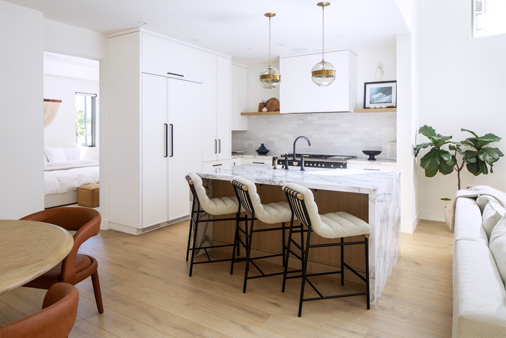 Corona del Mar South of PCH (CDMS) - Residential Lease