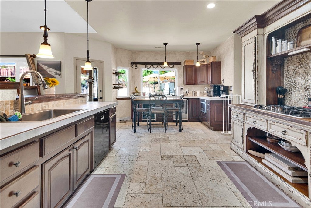 503 Red River Dr, Paso Robles, CA, 93446, USA, 4 Bedrooms Bedrooms, ,3 BathroomsBathrooms,Residential,Active,503 Red River Dr,NS26169104