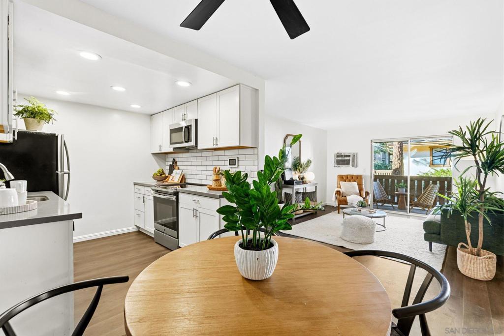 10226 Black Mountain Rd 83