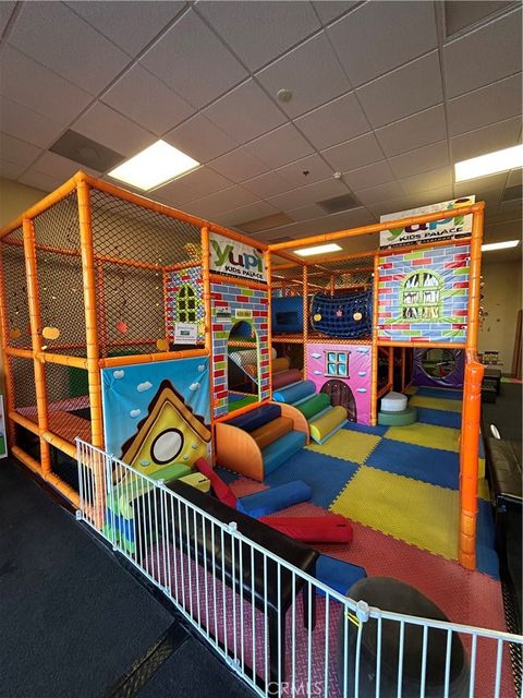 Photo of 11850 Hesperia Rd Rd, Hesperia, CA 92345 (MLS # HD26009808)