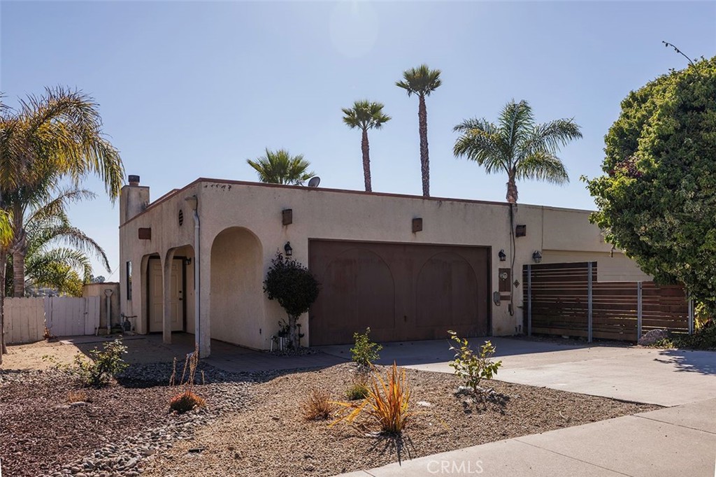 670 Vista Pacifica Circle