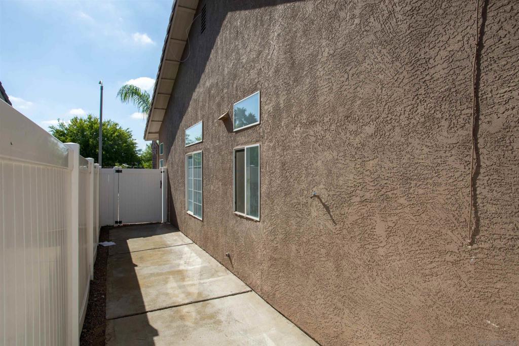 Ramona - Residential