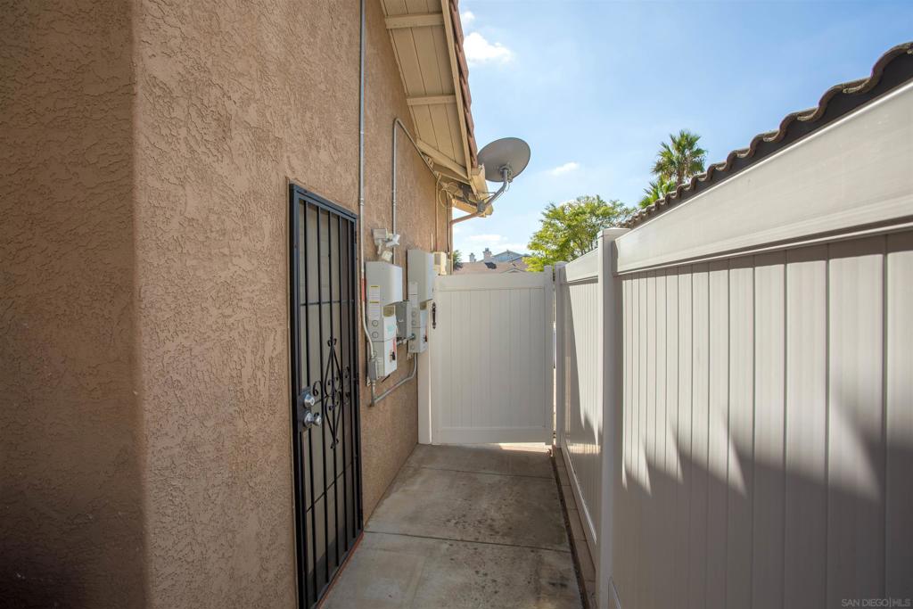 Ramona - Residential