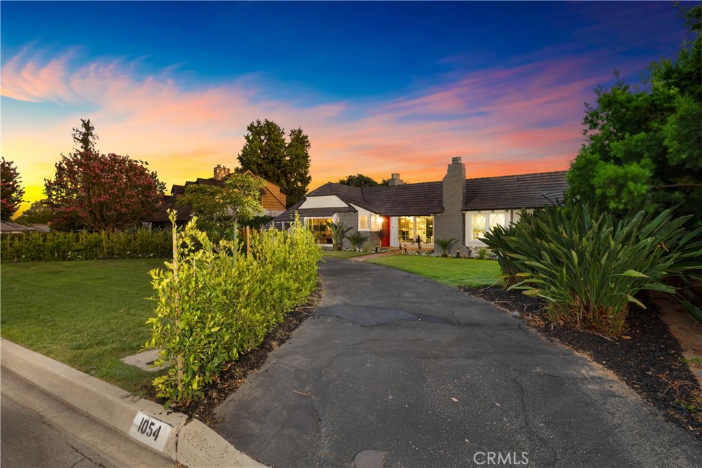 1054 Volante Drive