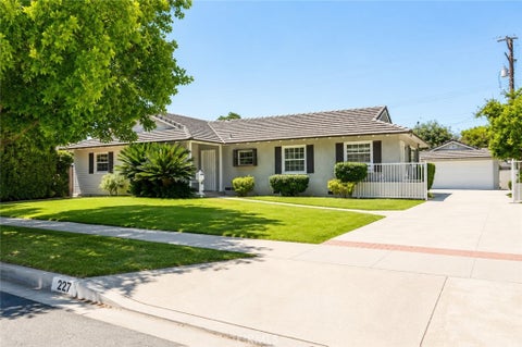 Photo of 227 N Elspeth WAY, Covina, CA 91722 (MLS # IG26180018)