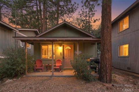 Photo of 728 Holmes Lane, Sugarloaf, CA 92386 (MLS # IG26171528)