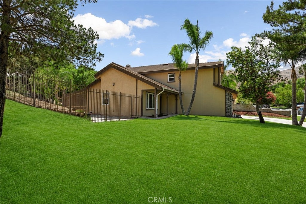 2110 S Glenwood