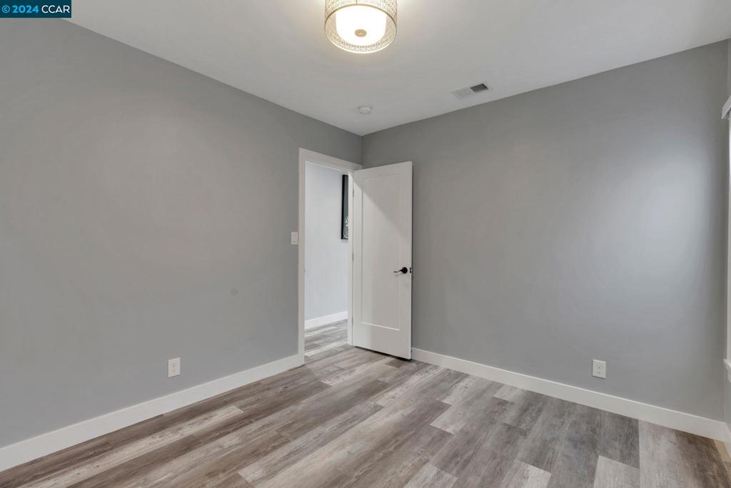 EASTMONT AREA - Residential