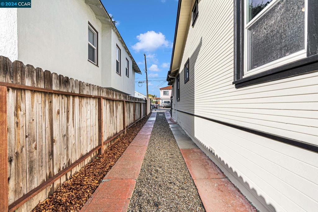 EASTMONT AREA - Residential