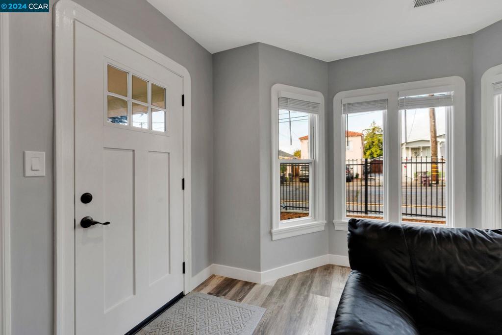 EASTMONT AREA - Residential