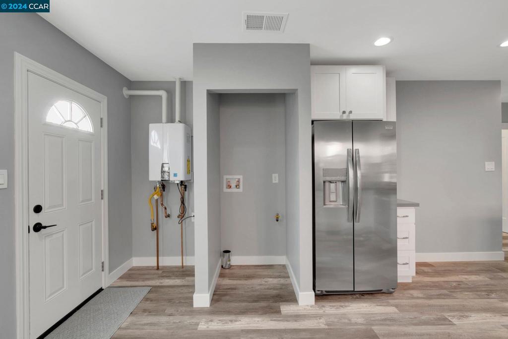 EASTMONT AREA - Residential