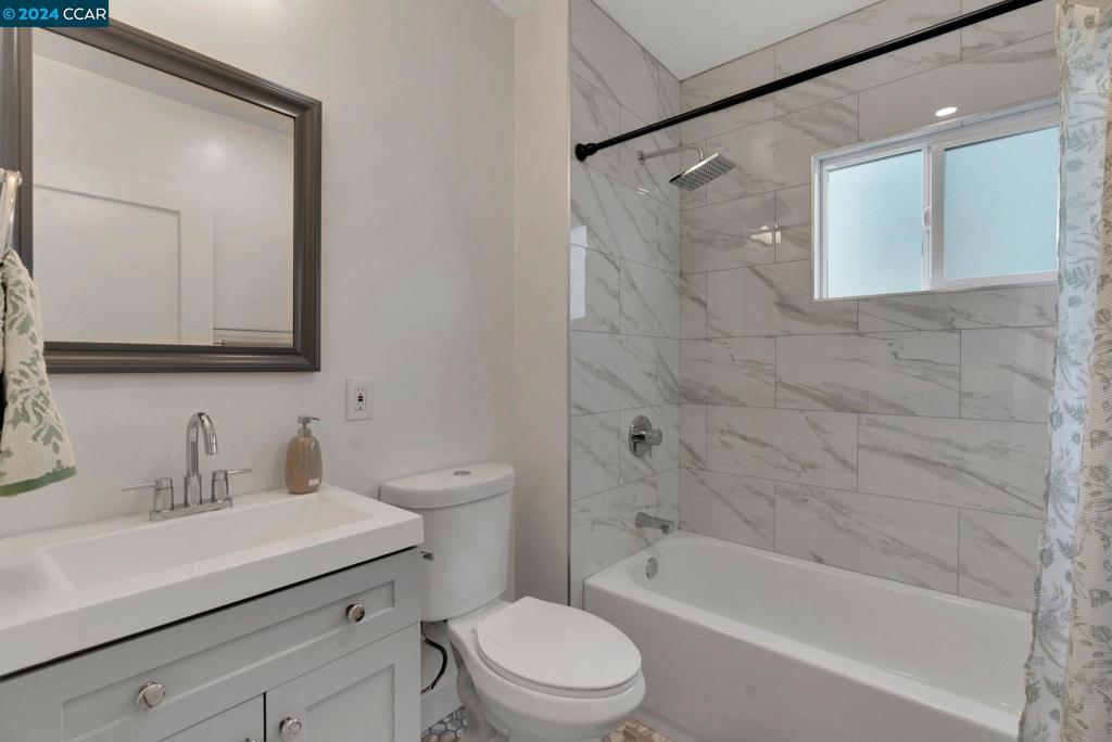 EASTMONT AREA - Residential