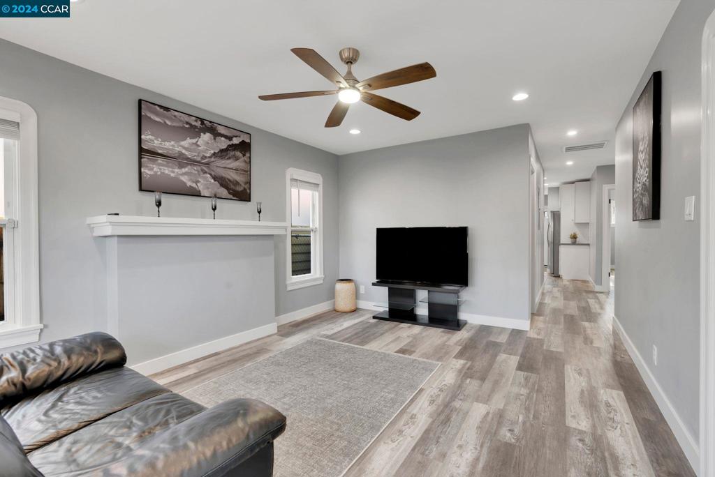 EASTMONT AREA - Residential