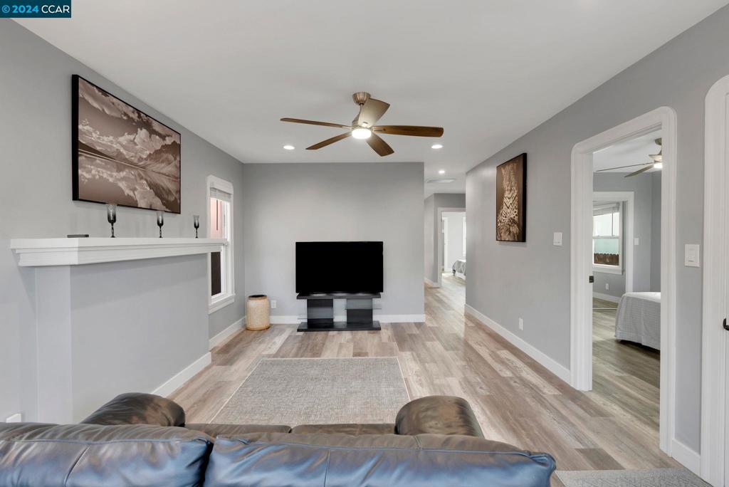 EASTMONT AREA - Residential