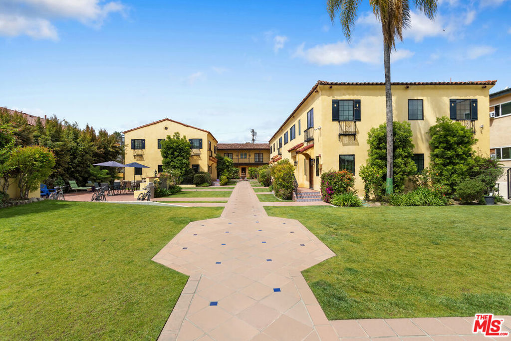 2623 Ellendale Place