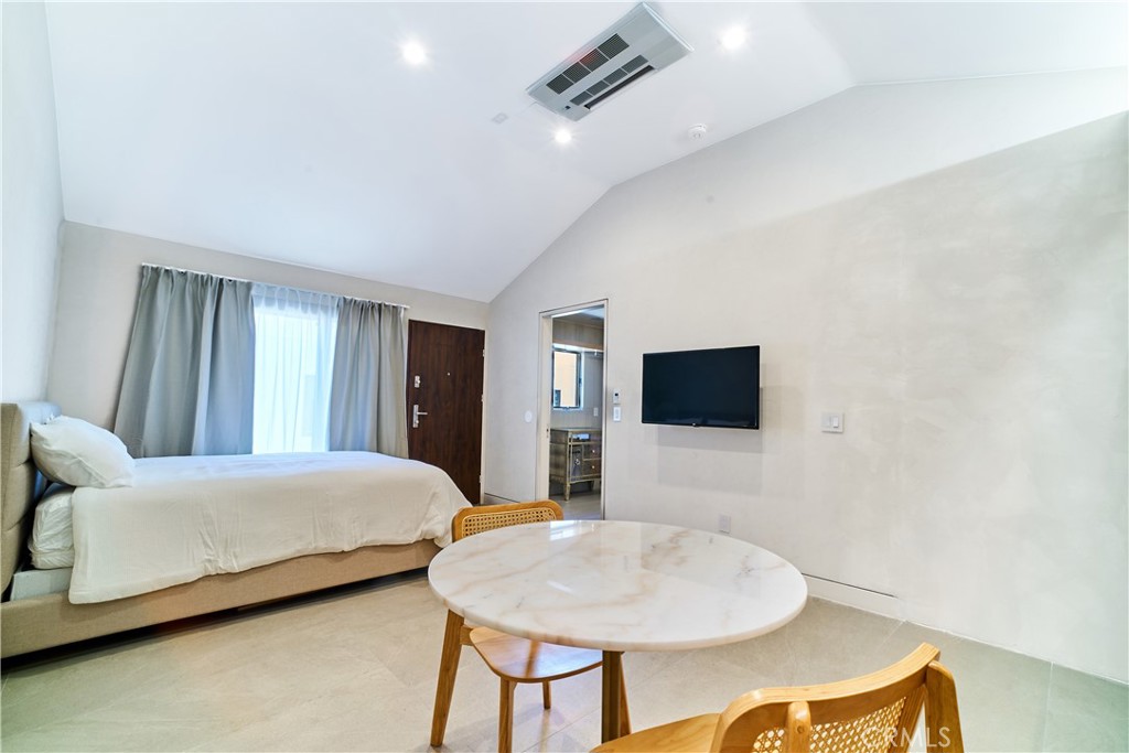 1119 Crestview Drive A