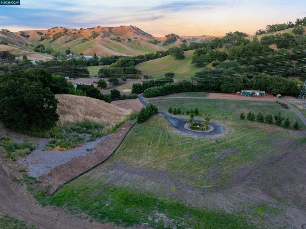 BRIONES - Residential