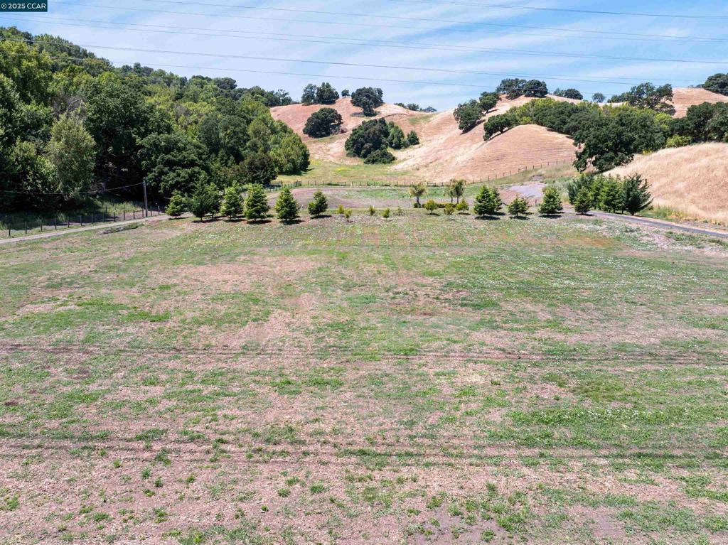 BRIONES - Residential