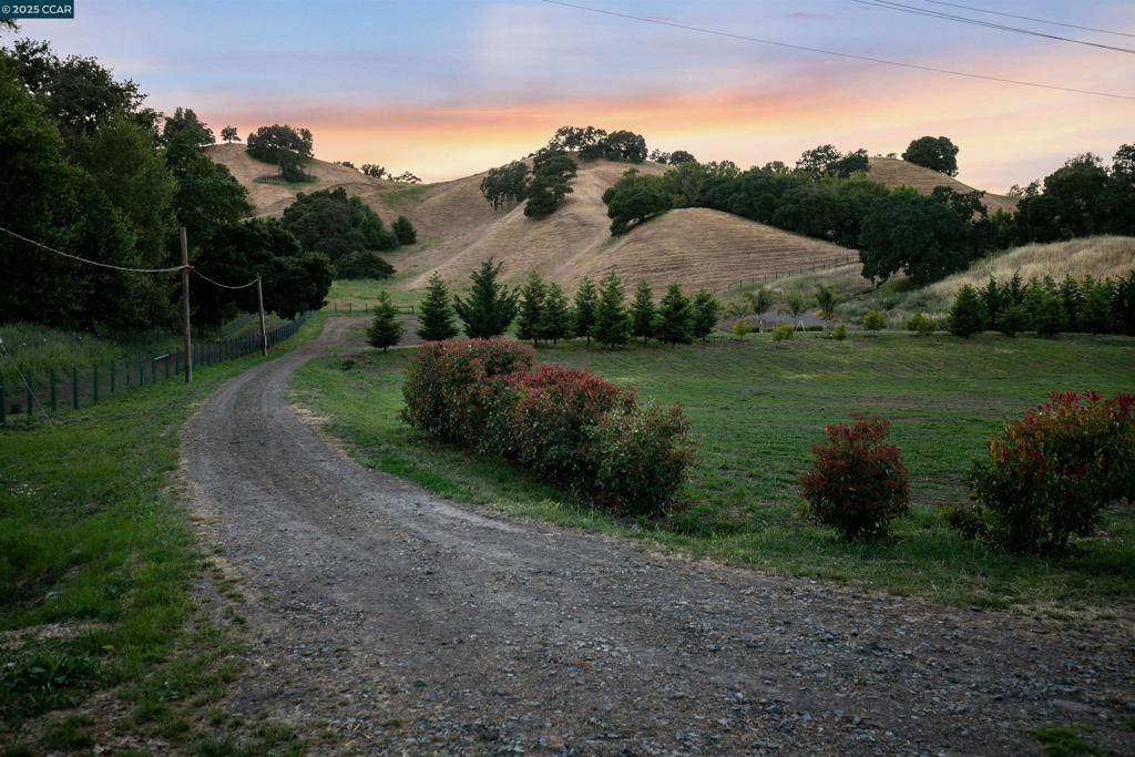 BRIONES - Residential