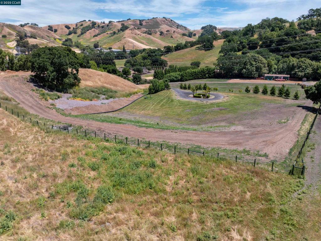 BRIONES - Residential