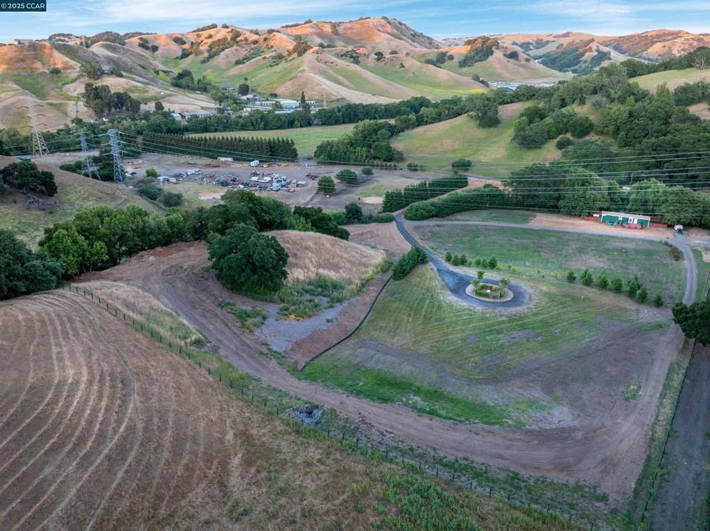 BRIONES - Residential