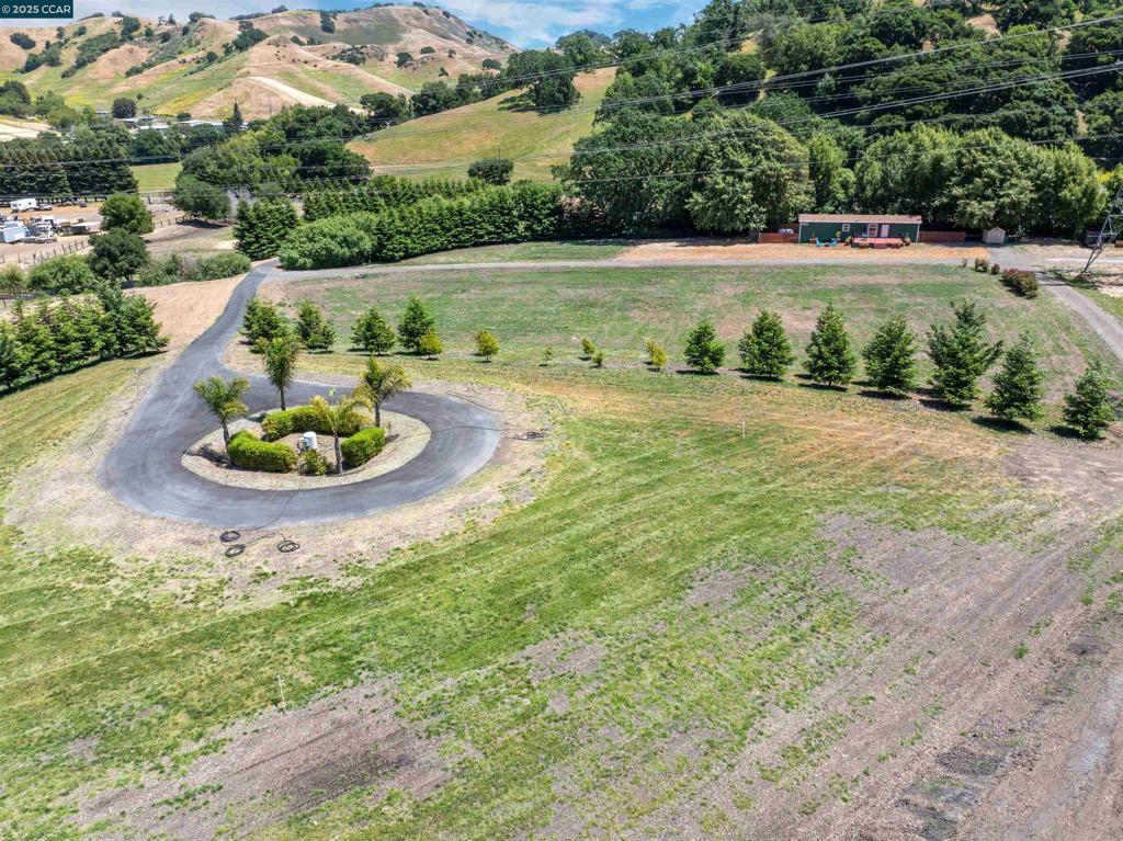 BRIONES - Residential