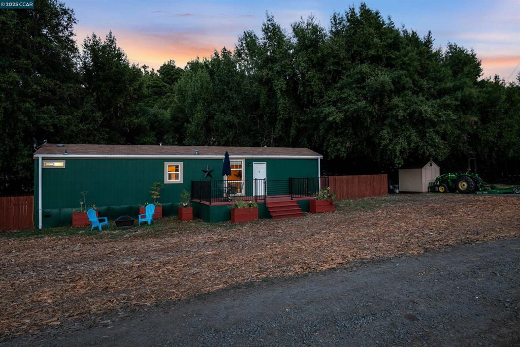 BRIONES - Residential