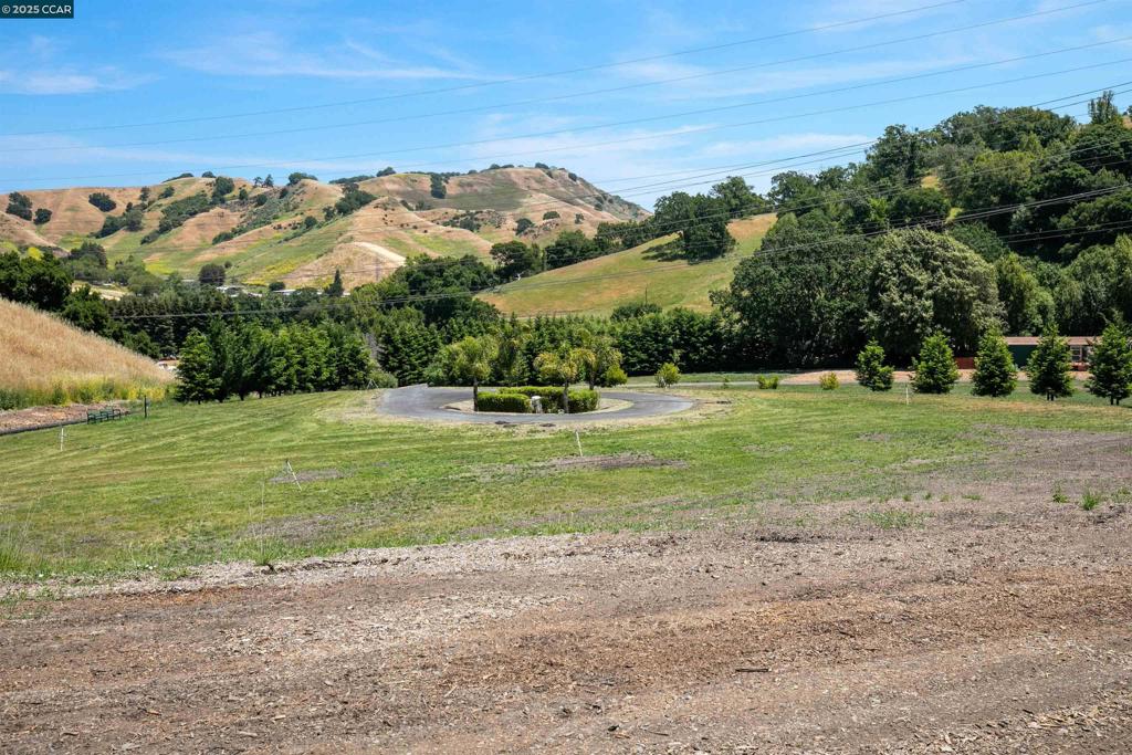 BRIONES - Residential