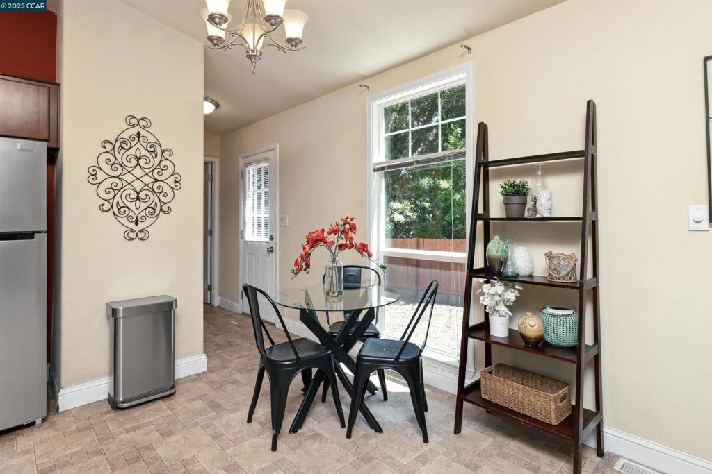 BRIONES - Residential