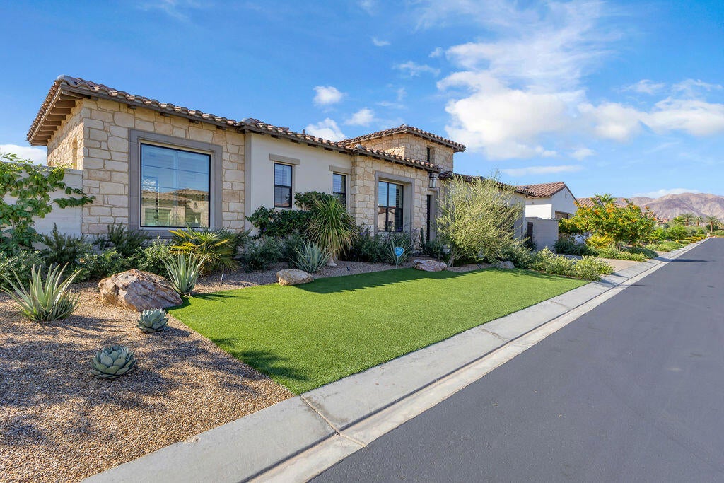 75179 Palisades Place