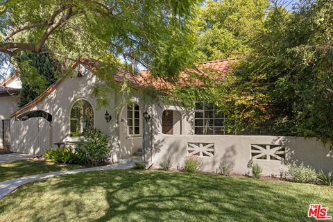 Photo of 4428 Kraft Avenue, North Hollywood, CA 91602 (MLS # 25606061) Photo of 4428 Kraft Avenue, North Hollywood, CA 91602 (MLS # 25606061)