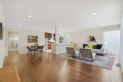 Photo of 540 Guinda Street, Palo Alto, CA 94301 (MLS # ML82038339)