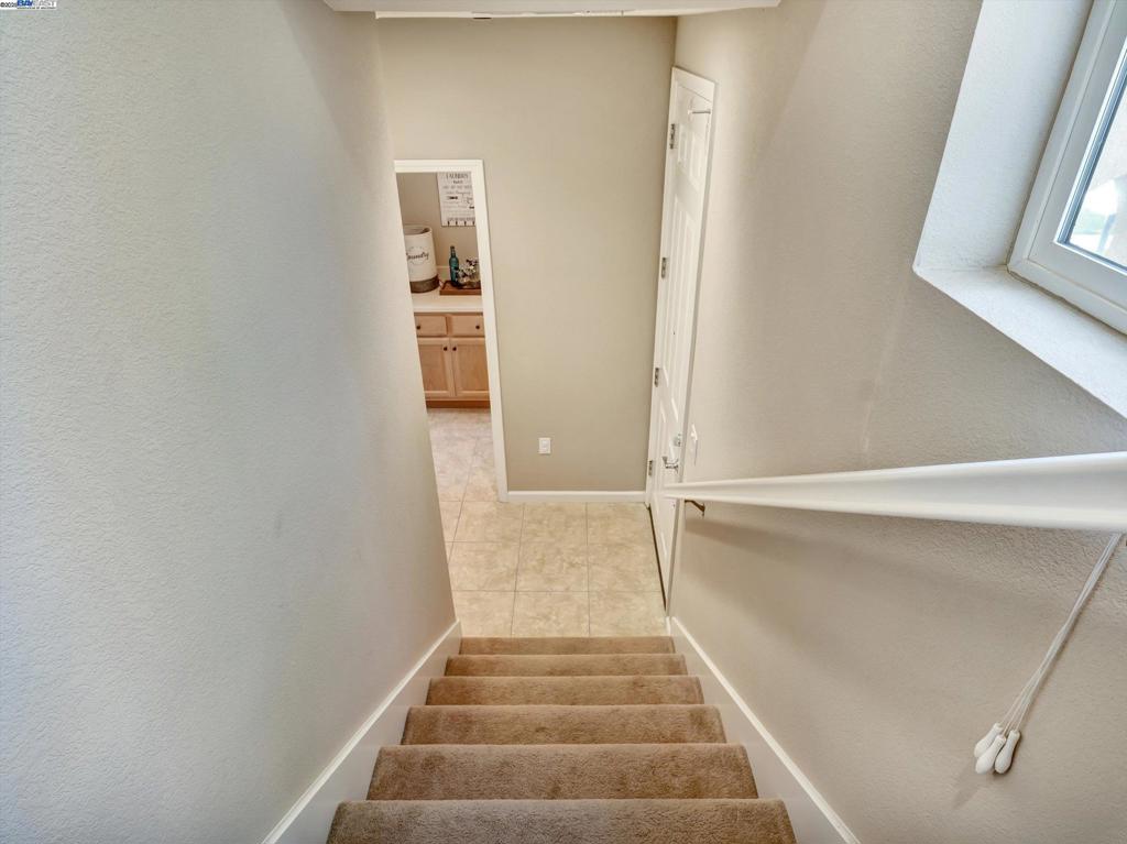 MONTAGE - Residential