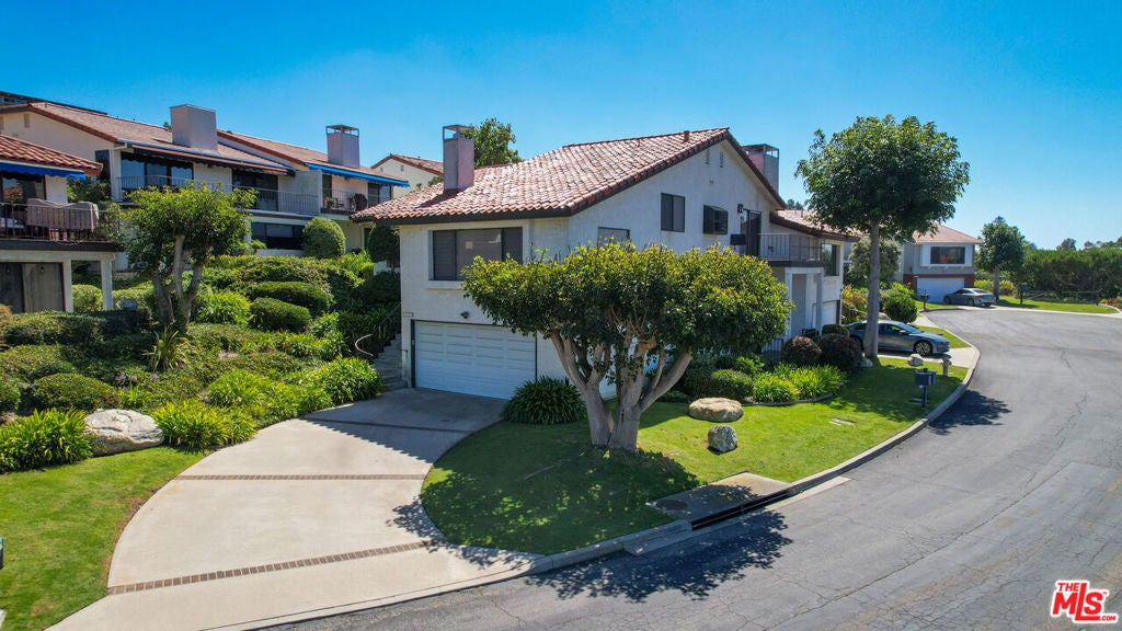 6622 Ocean Crest Drive