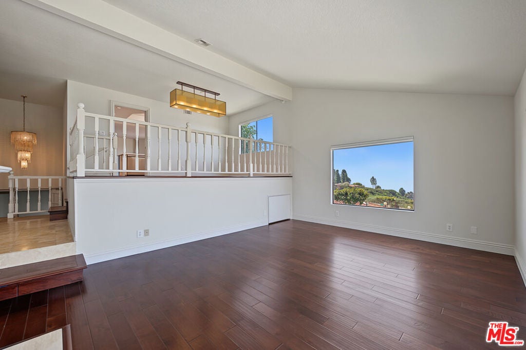 6622 Ocean Crest Drive