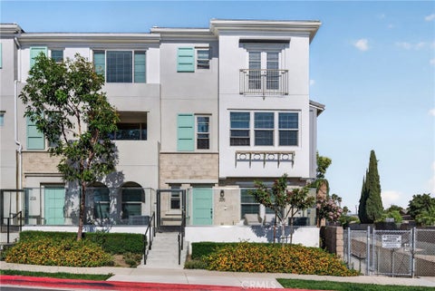 Photo of 205 S Paige Ln LN, La Habra, CA 90631 (MLS # DW26109947)