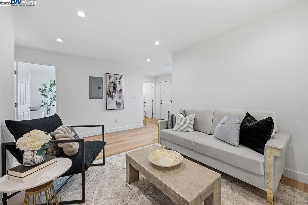 NORTH RICHMOND - Residential