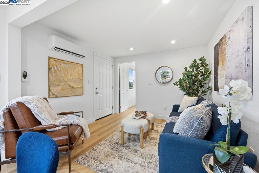 NORTH RICHMOND - Residential