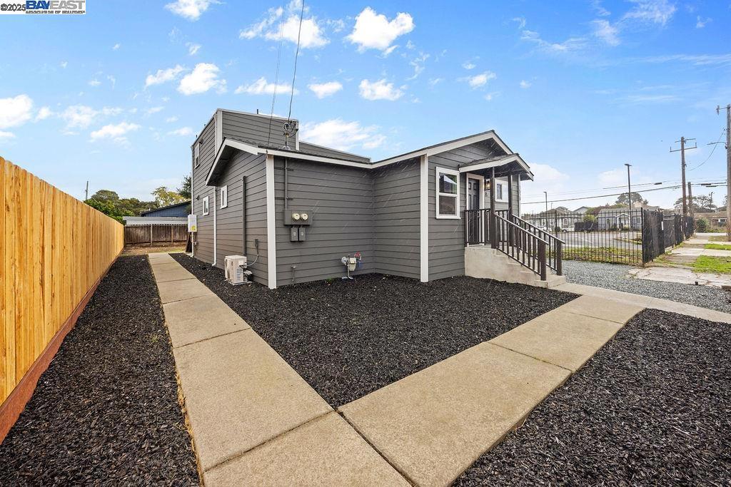 NORTH RICHMOND - Residential