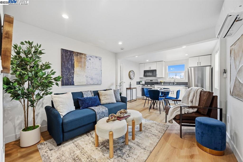 NORTH RICHMOND - Residential